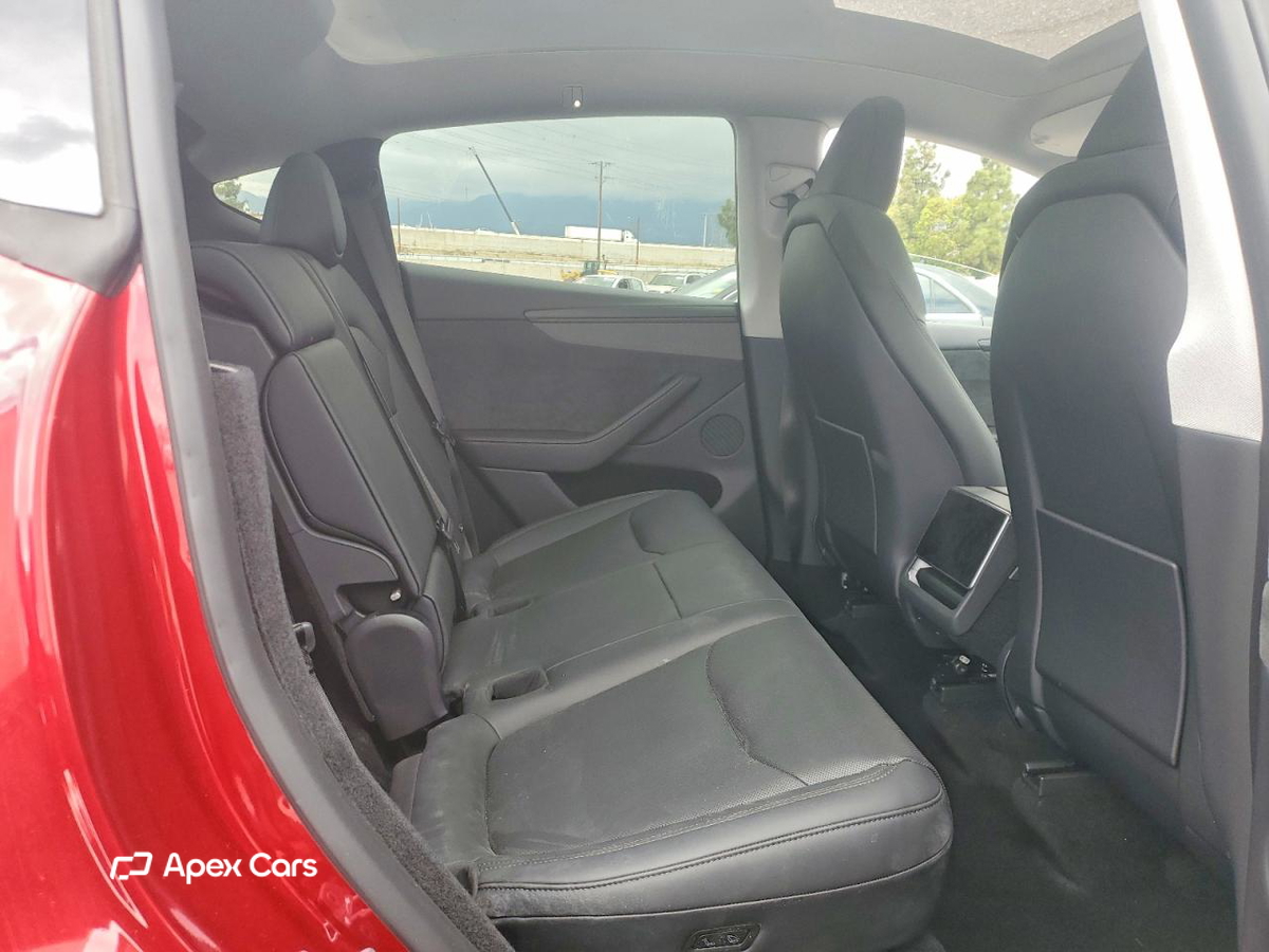 Tesla Model Y 2026