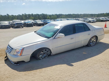 2007 Cadillac DTS - Image 1 of 5