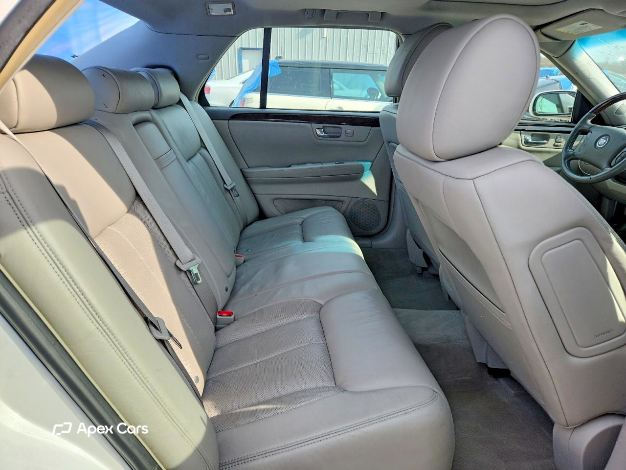 Cadillac DTS 2011