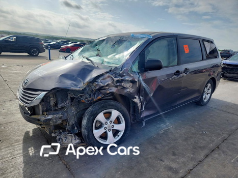 Toyota Sienna 2011 - Image 1 of 14