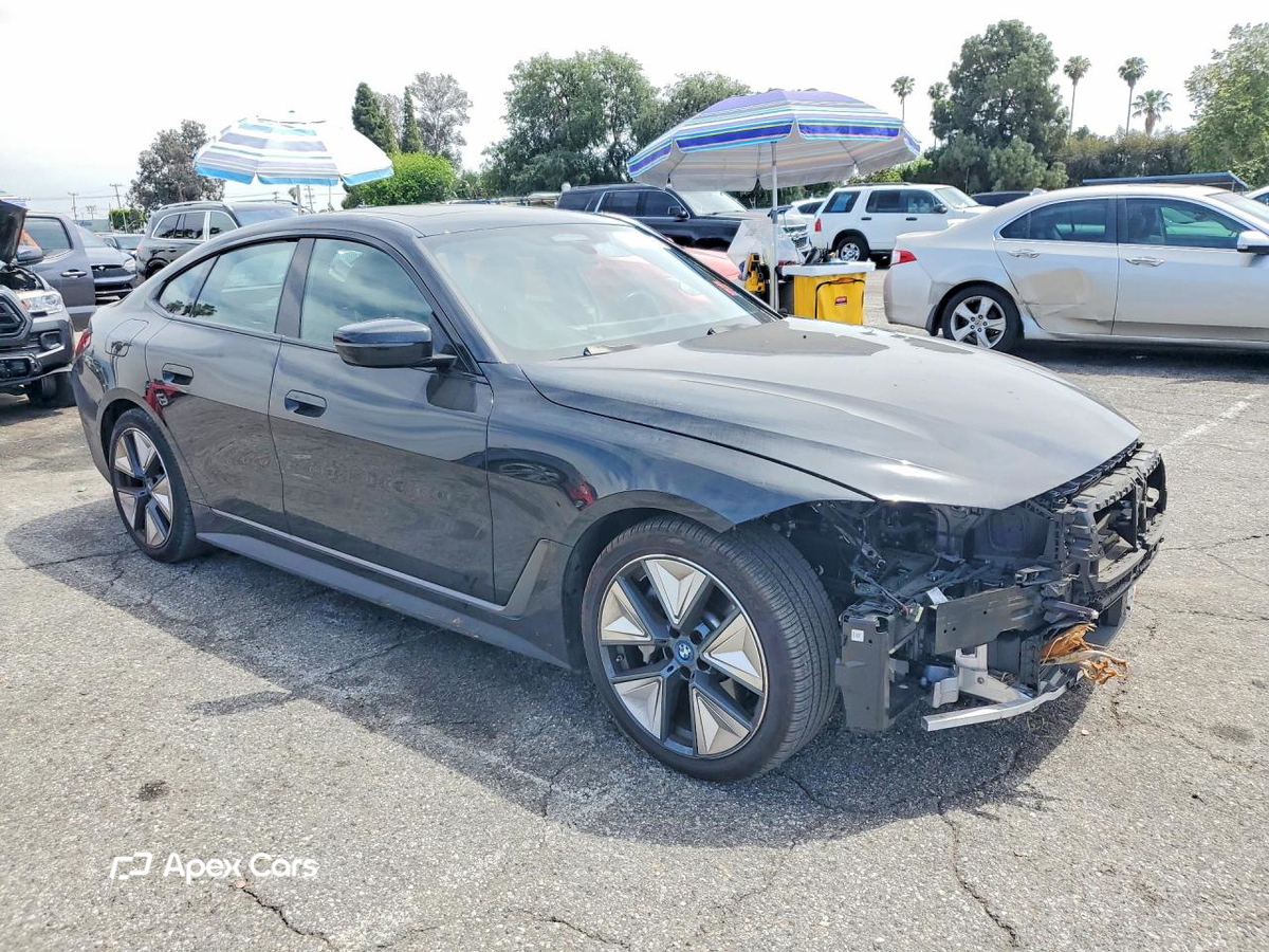 BMW i4 2023