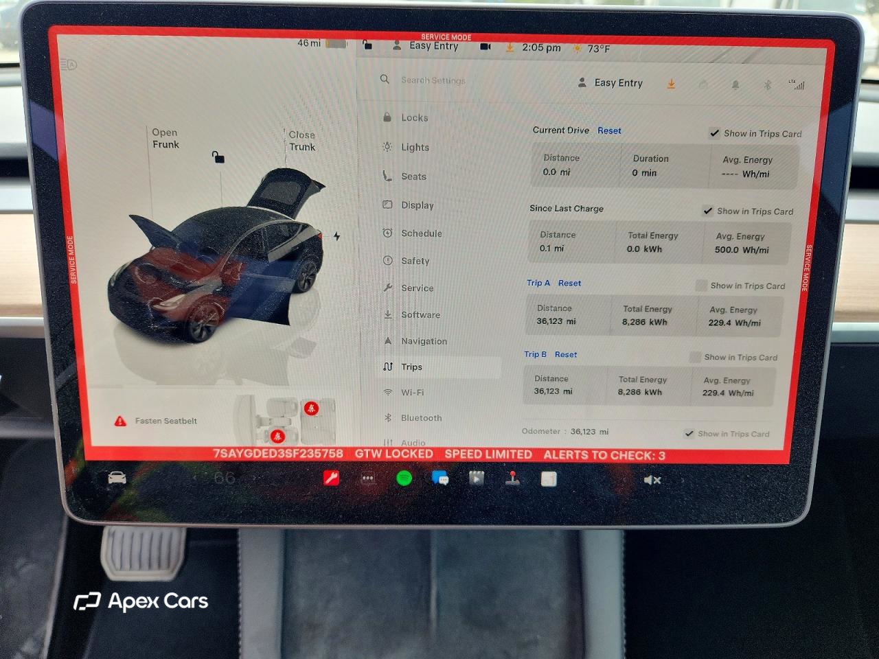 Tesla Model Y 2025