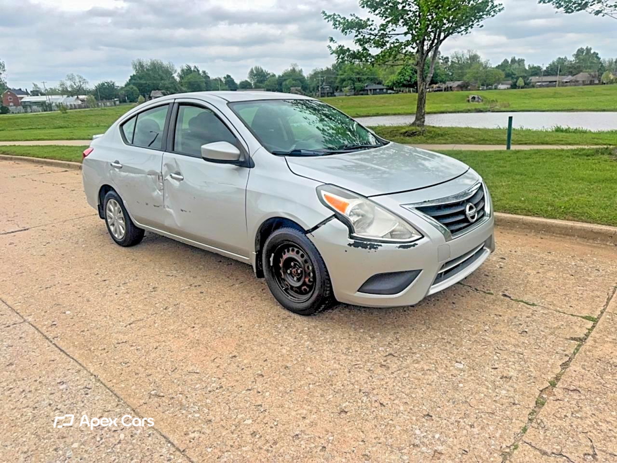 Nissan Versa 2017