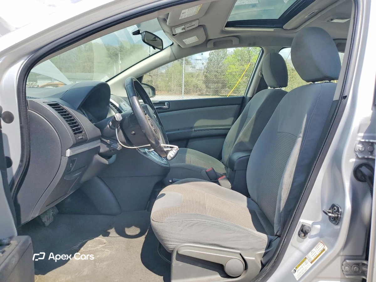 Nissan Sentra 2012