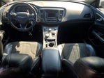 Chrysler 200 2016