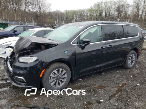 Chrysler Pacifica 2025 - Image 1 of 12