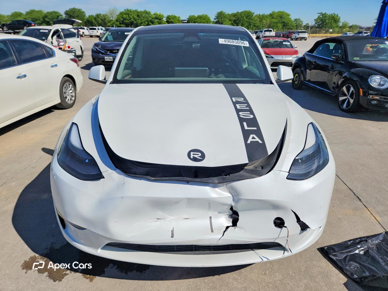 Tesla Model Y 2024