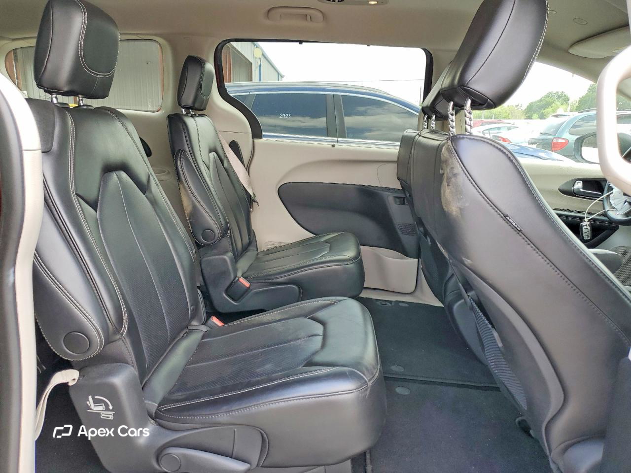 Chrysler Pacifica 2023