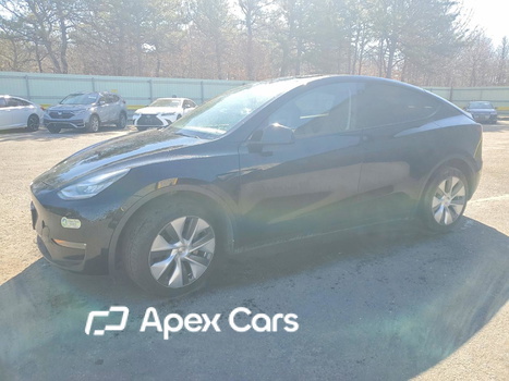 Tesla Model Y 2023 - Image 1 of 11