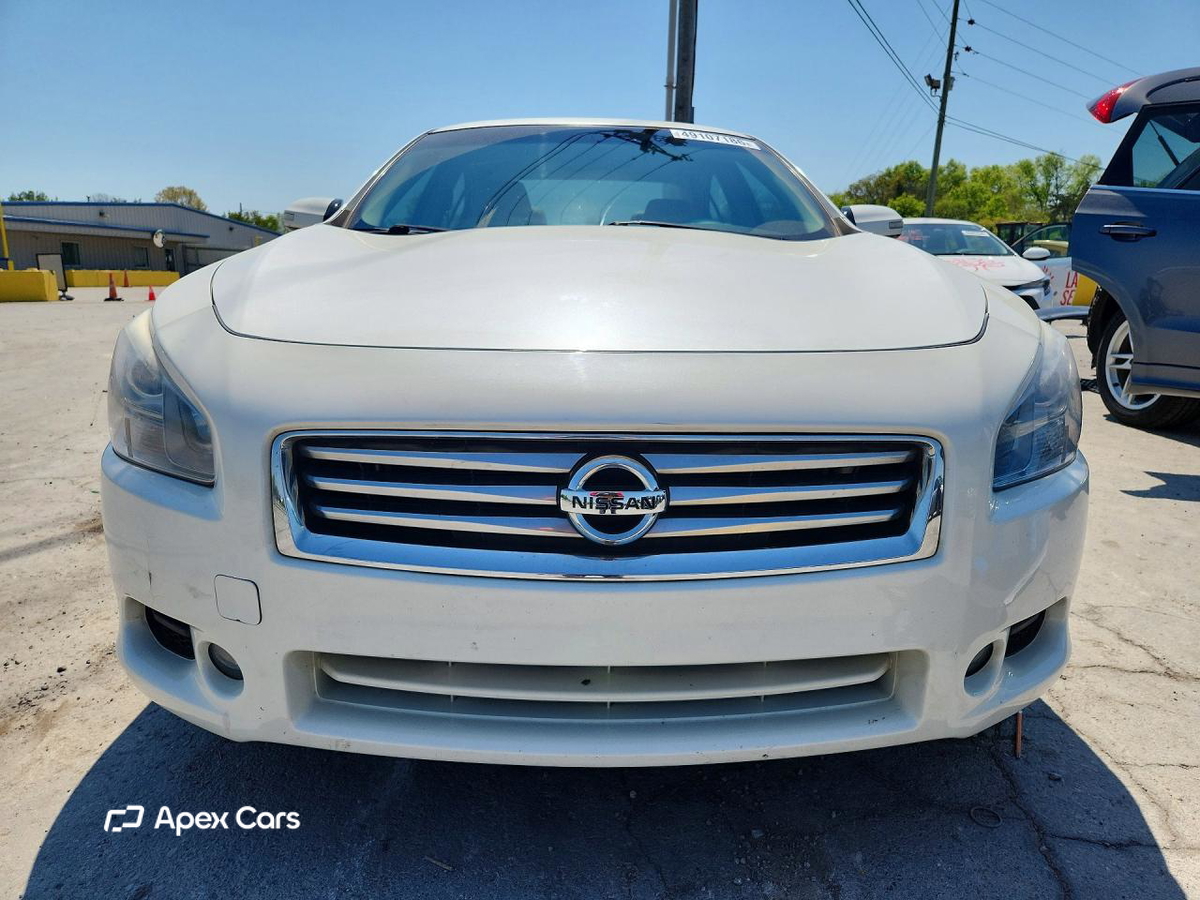 Nissan Maxima 2014