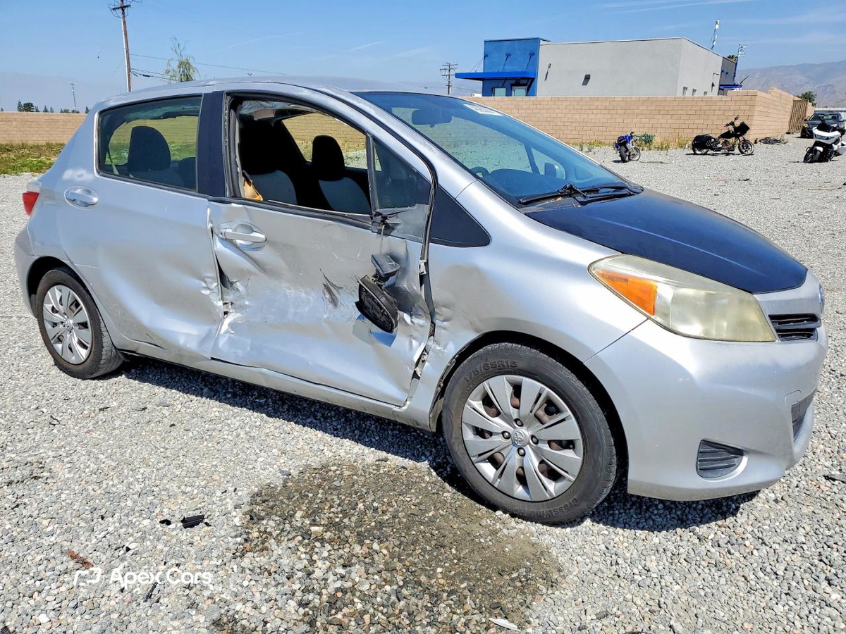 Toyota Yaris 2012