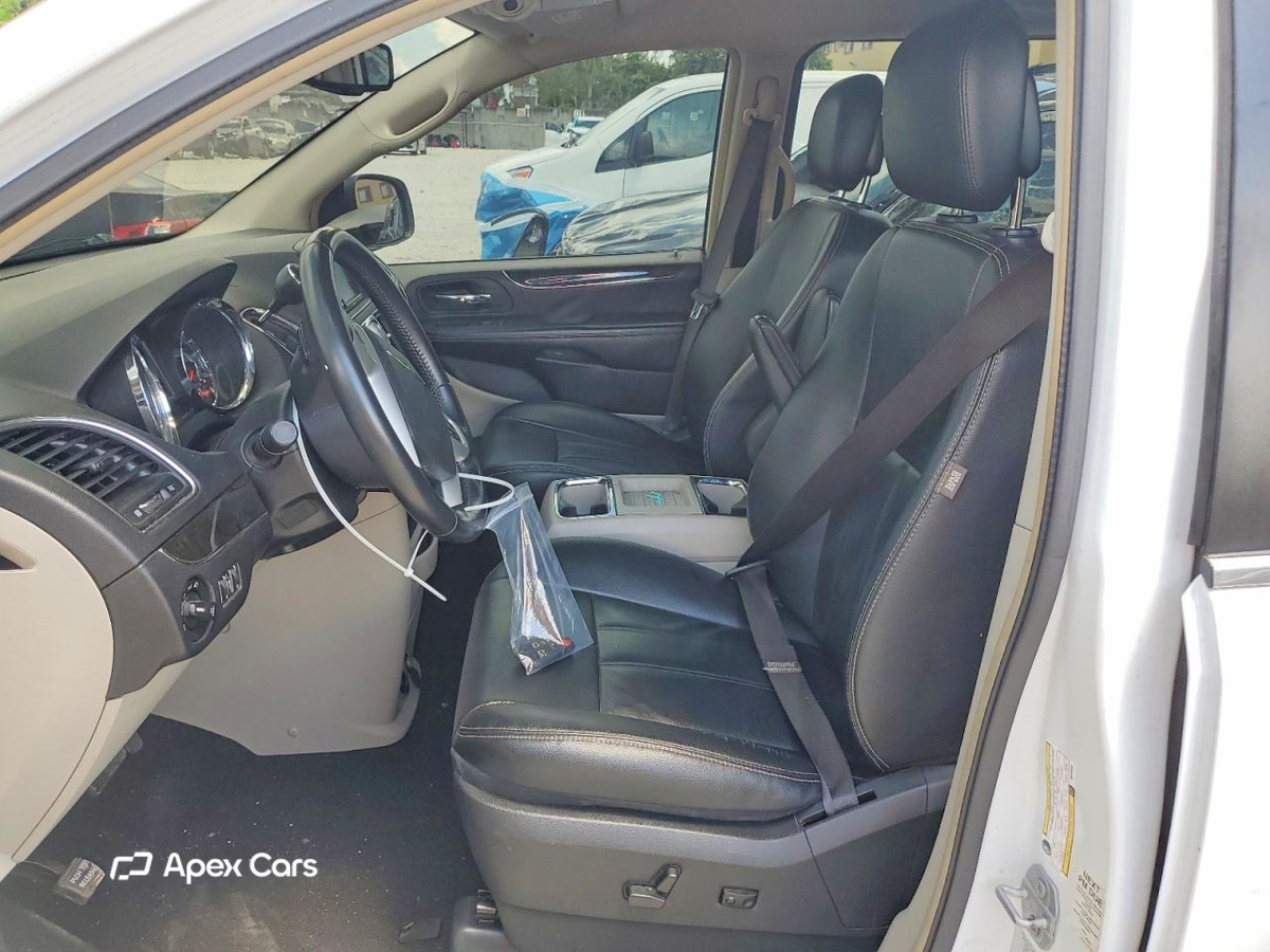 Chrysler Voyager 2016