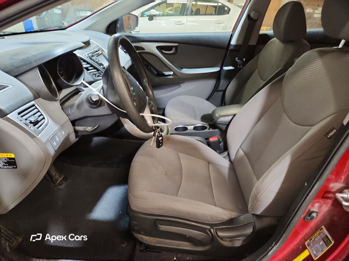 Hyundai Elantra 2016