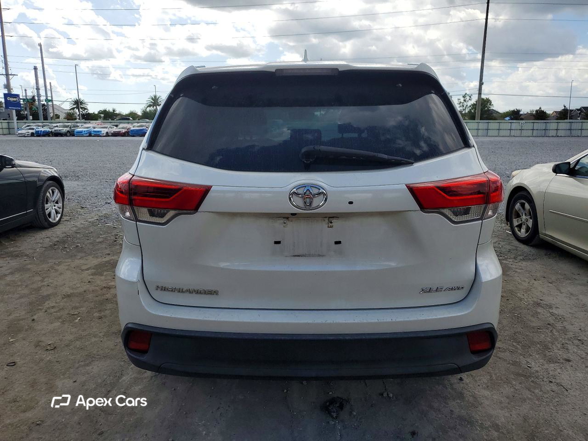 Toyota Highlander 2017