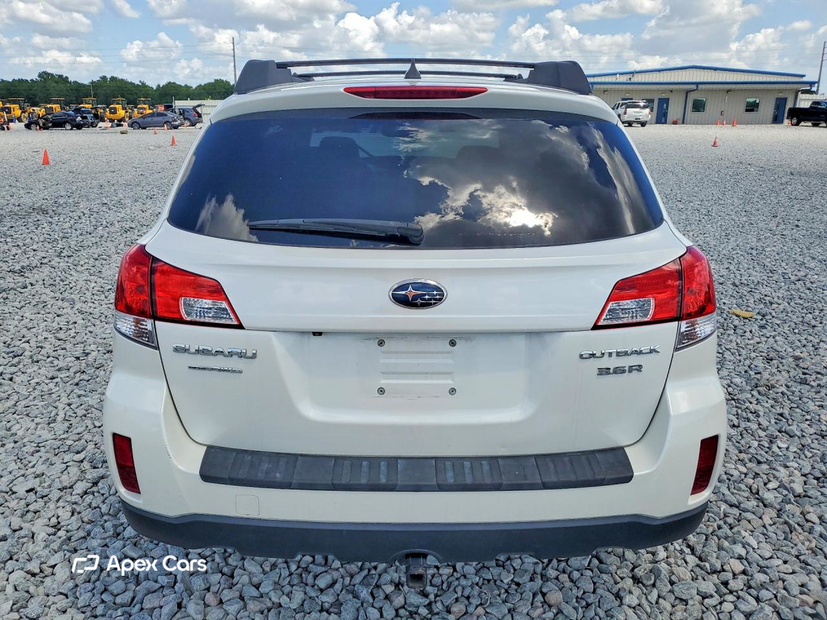 Subaru Outback 2012