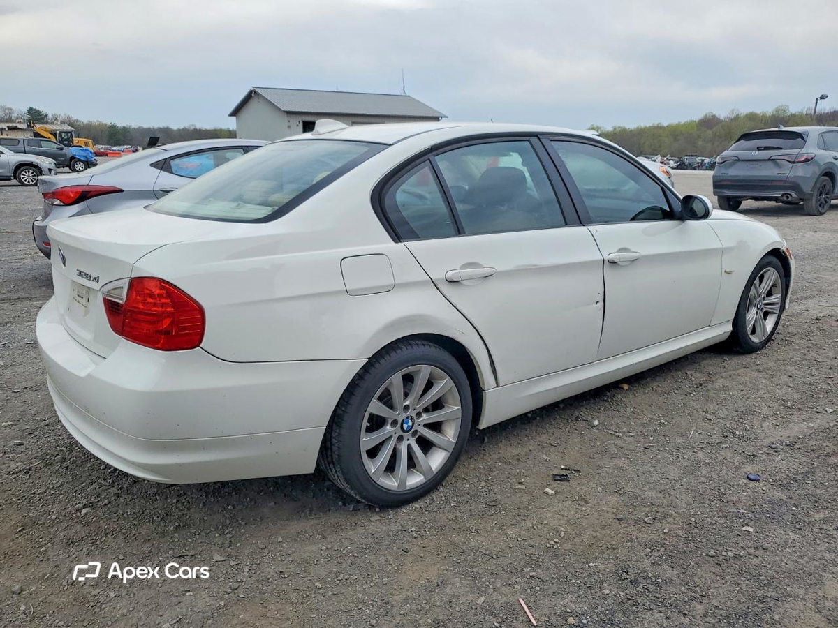 BMW Series 3 2011