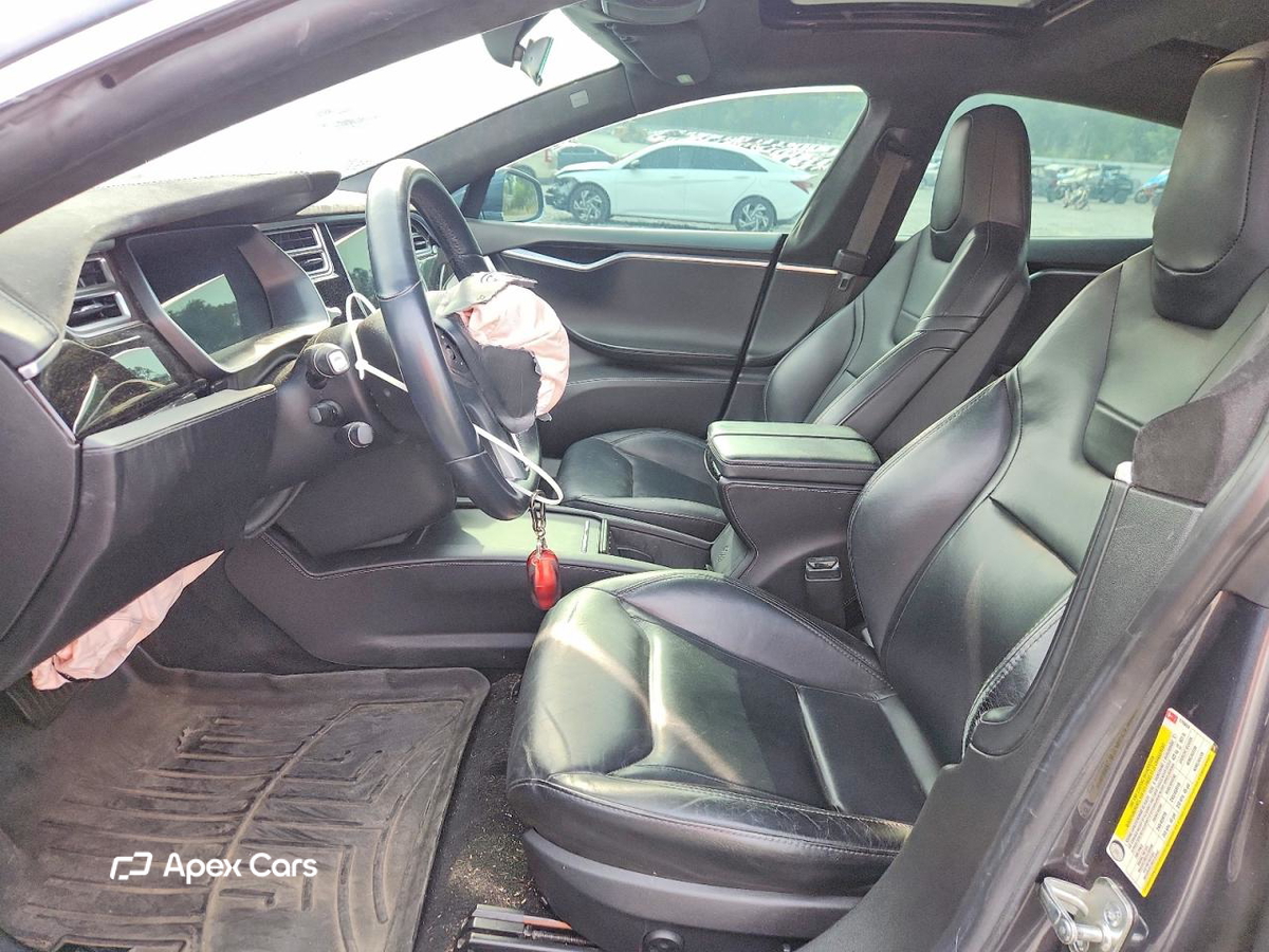 Tesla Model S 2016