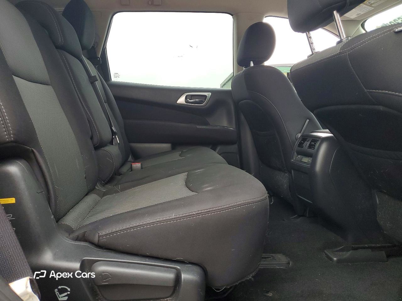 Nissan Pathfinder 2017