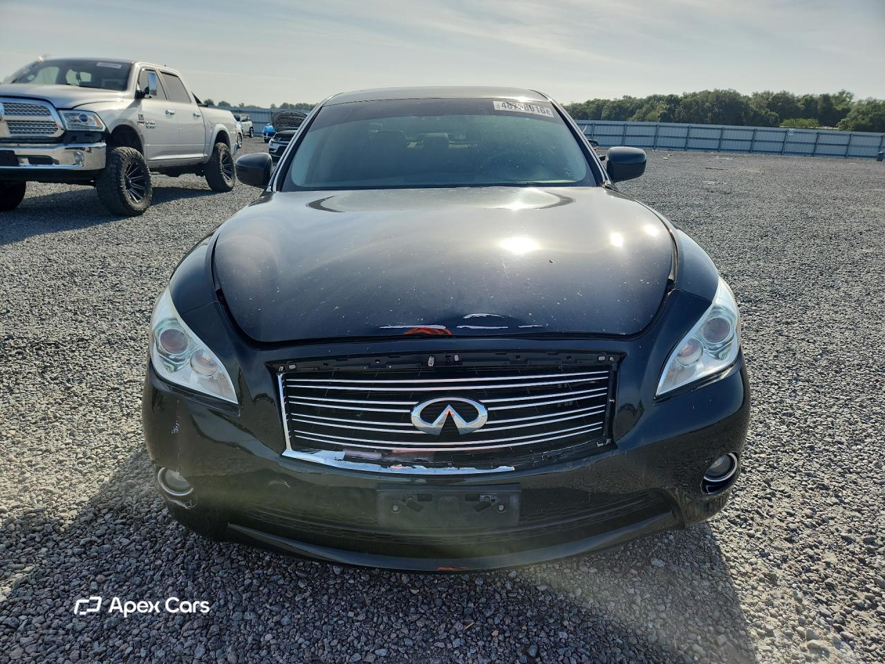Infiniti M 2013