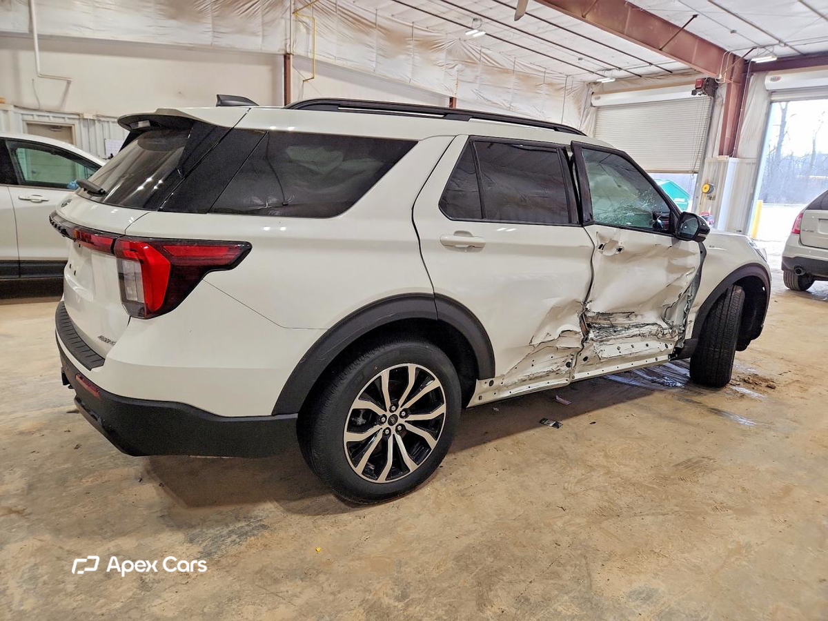 Ford Explorer 2025