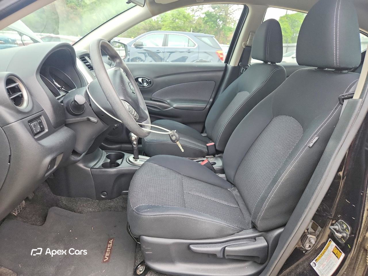Nissan Versa 2016