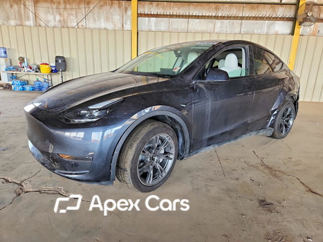 Tesla Model Y 2025 - Image 1 of 12