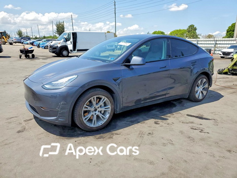Tesla Model Y 2020 - Image 1 of 14
