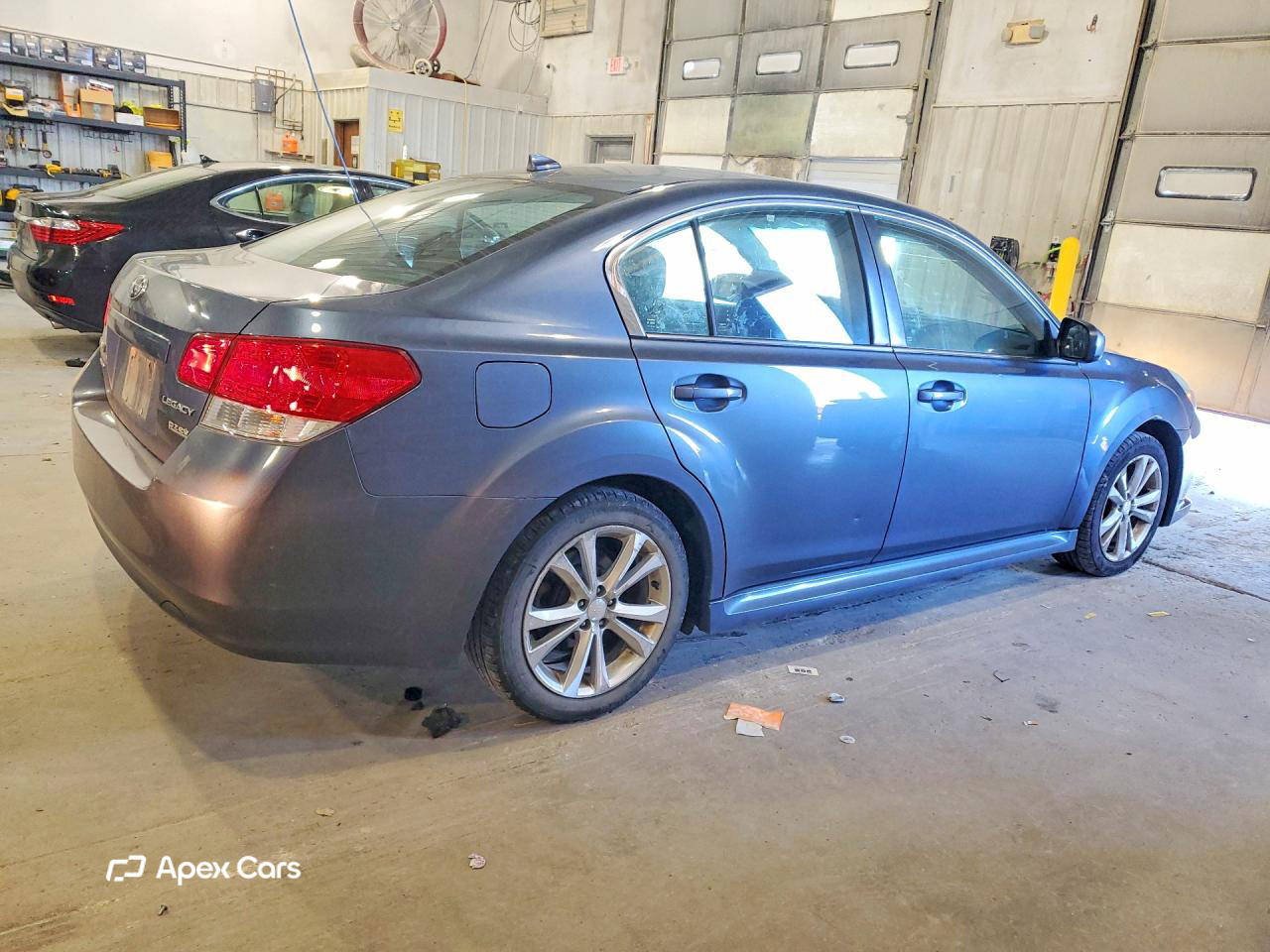 Subaru Legacy 2013