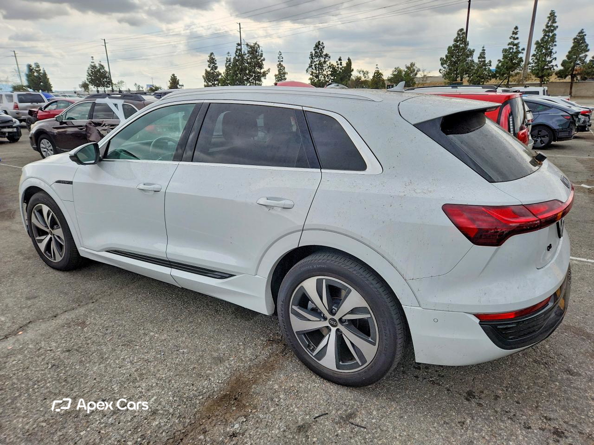 Audi Q8 2024