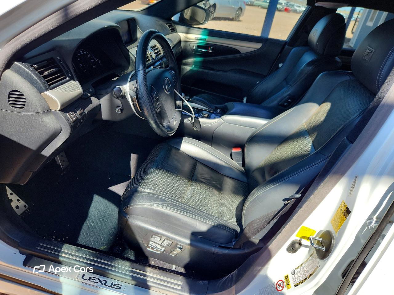 Lexus LS 2015