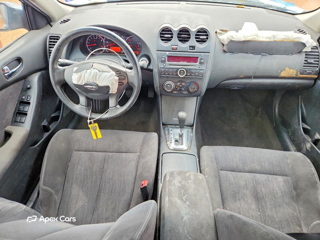 Nissan Altima 2010