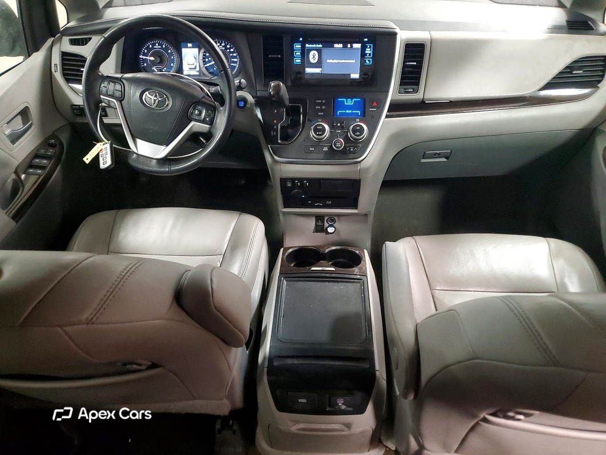 Toyota Sienna 2017