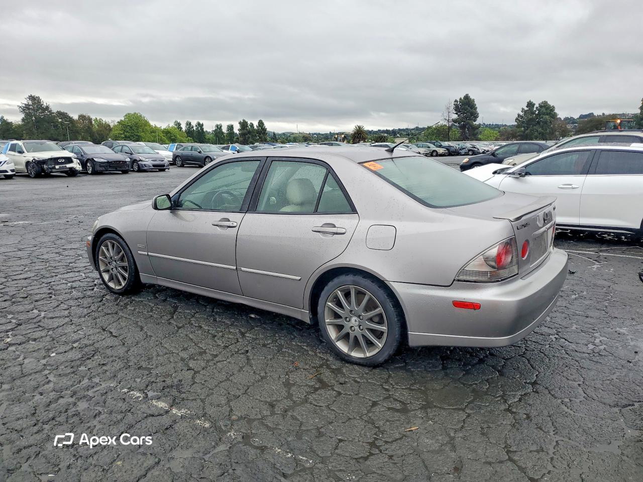 Lexus IS 2004