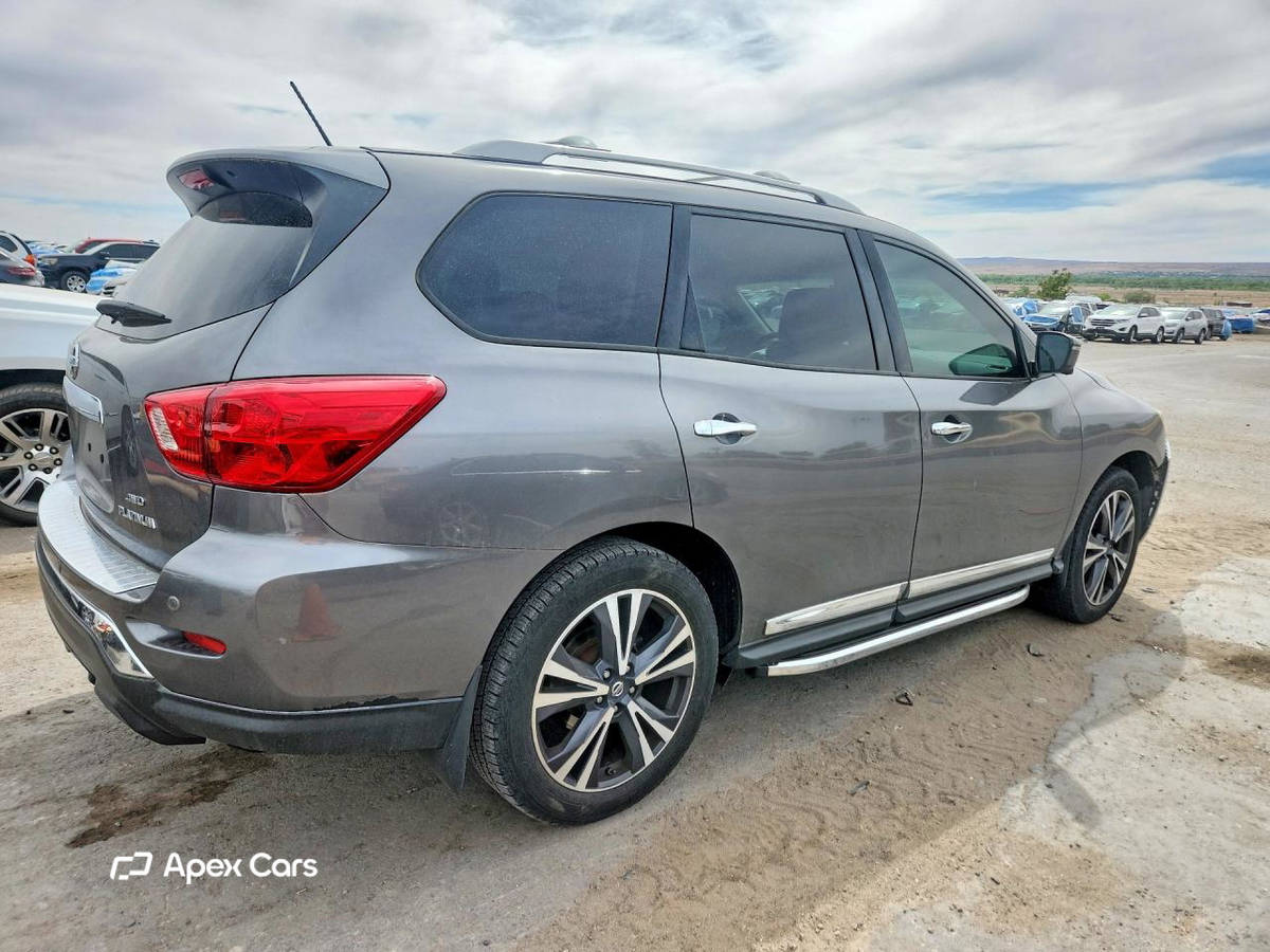 Nissan Pathfinder 2018