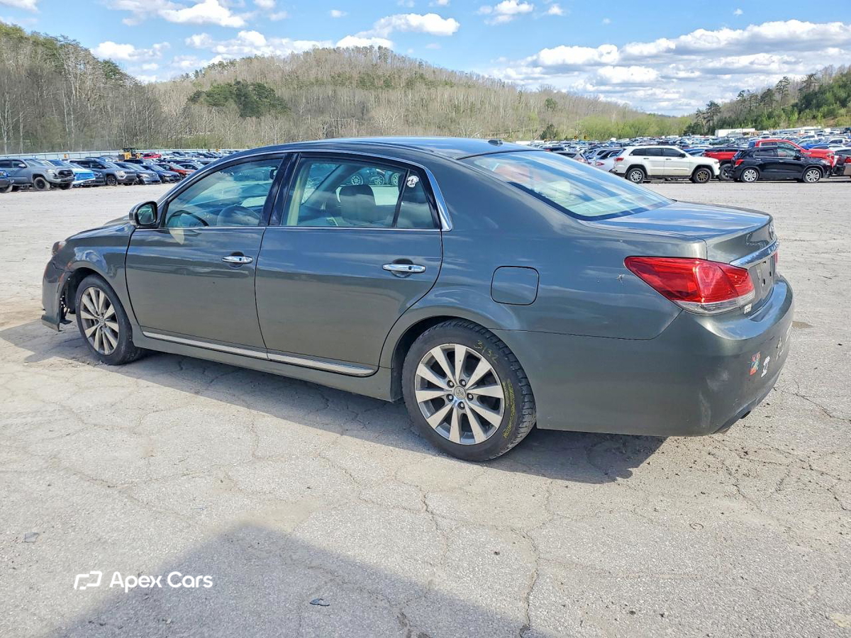 Toyota Avalon 2011