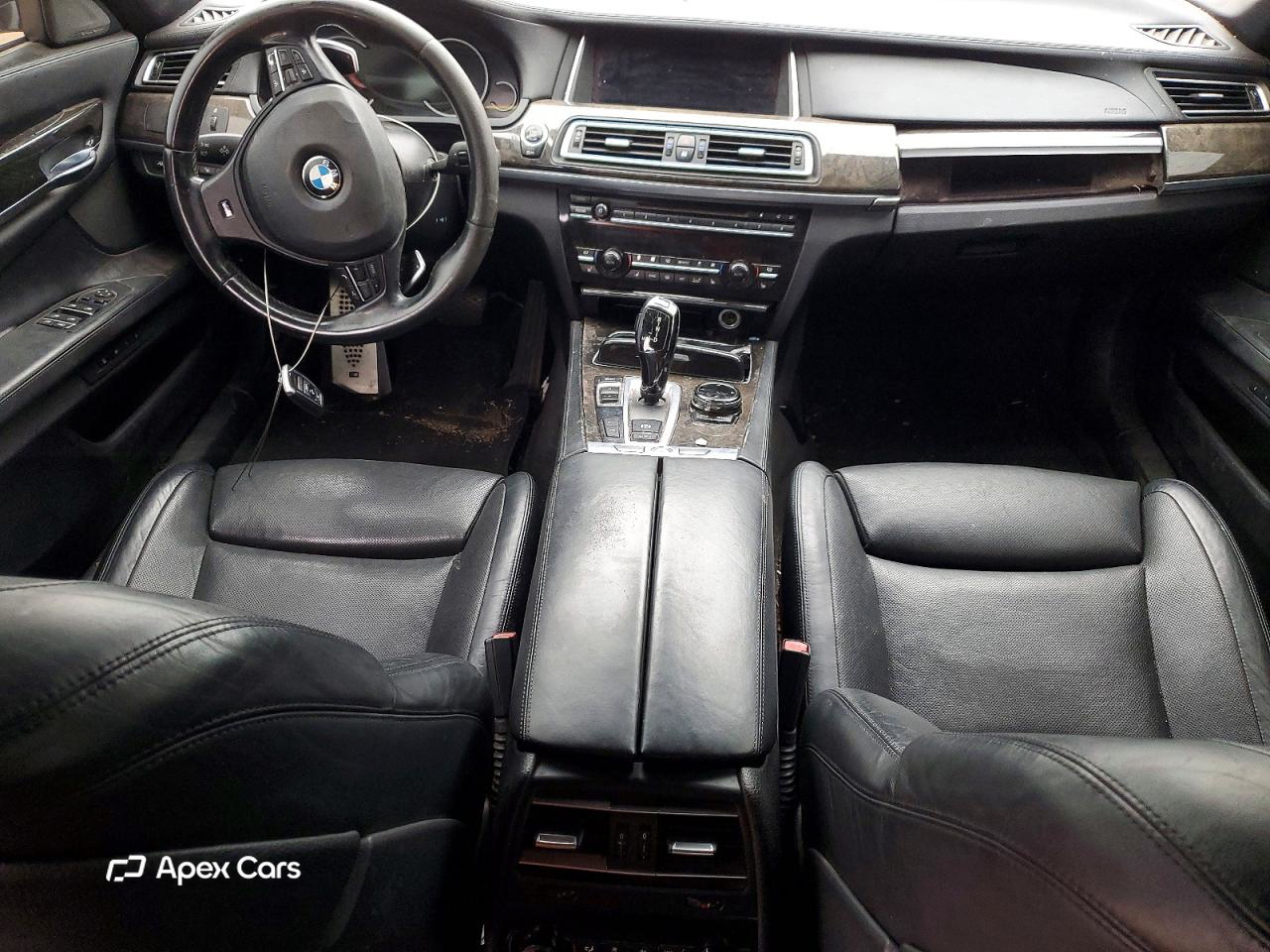 BMW Series 7 2015