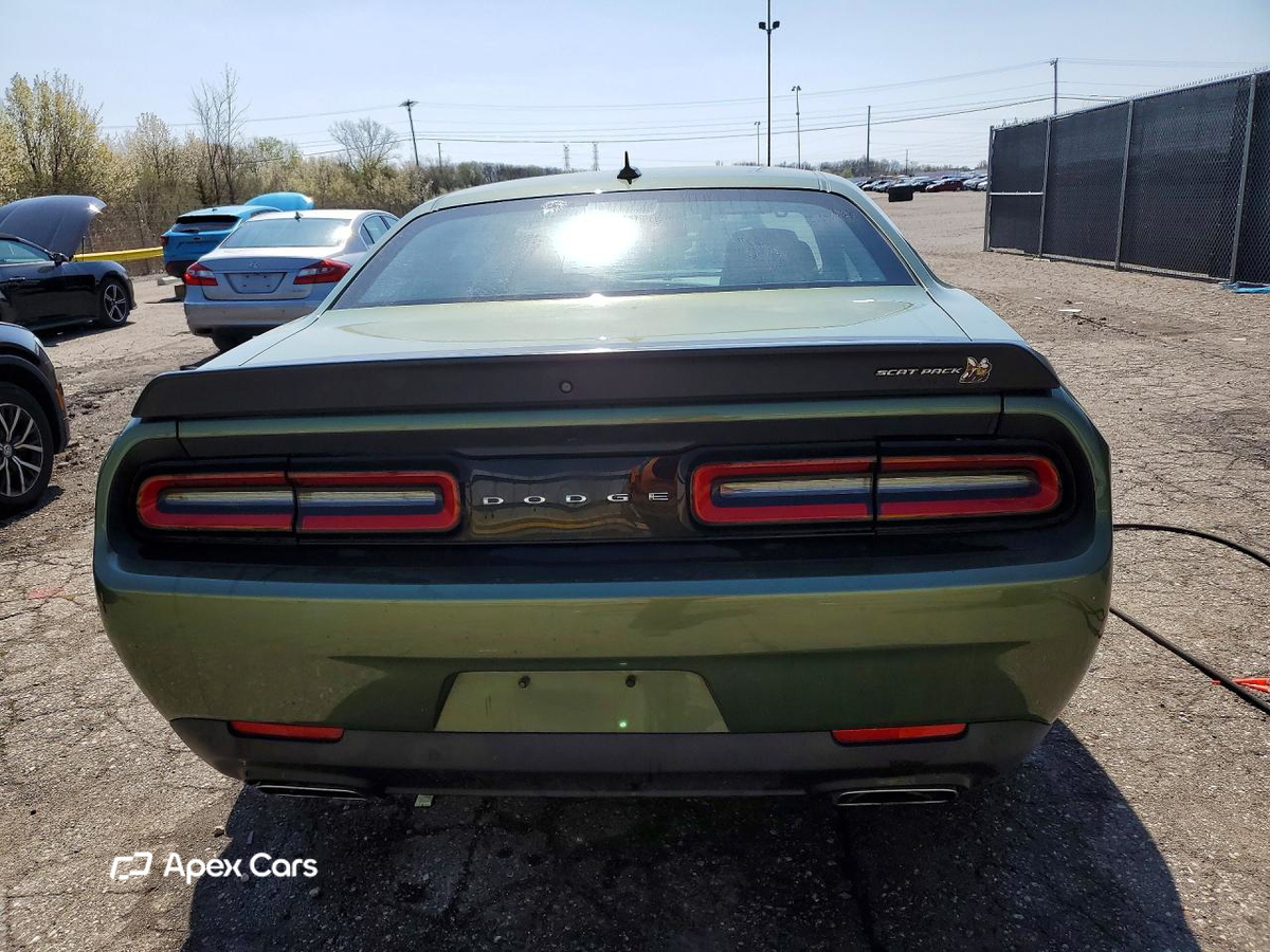 Dodge Challenger 2021