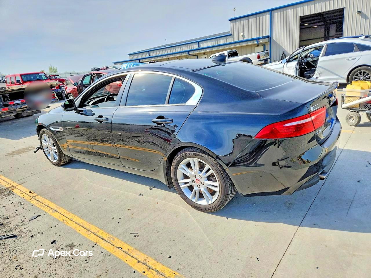 Jaguar XE 2017