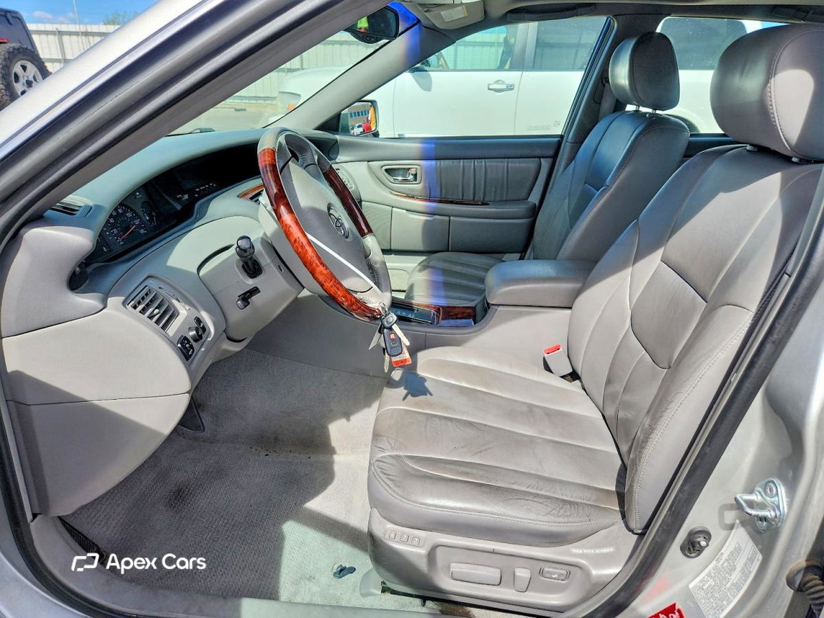 Toyota Avalon 2003