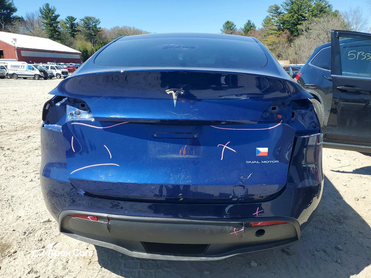 Tesla Model Y 2022