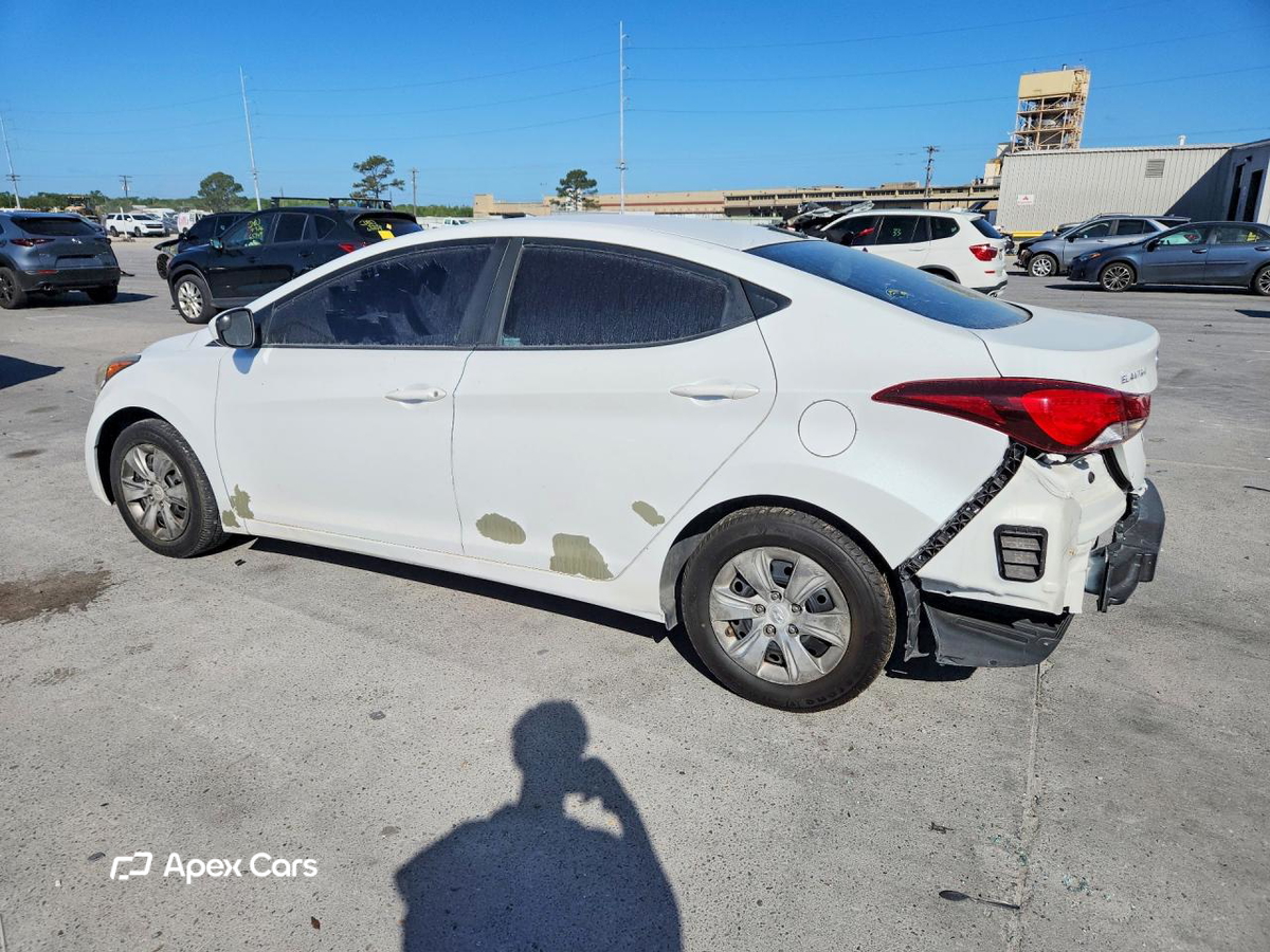 Hyundai Elantra 2016