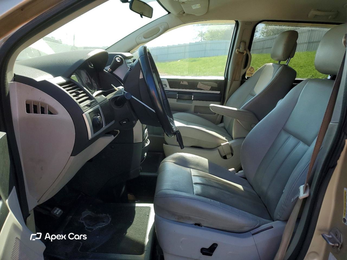 Dodge Caravan 2010