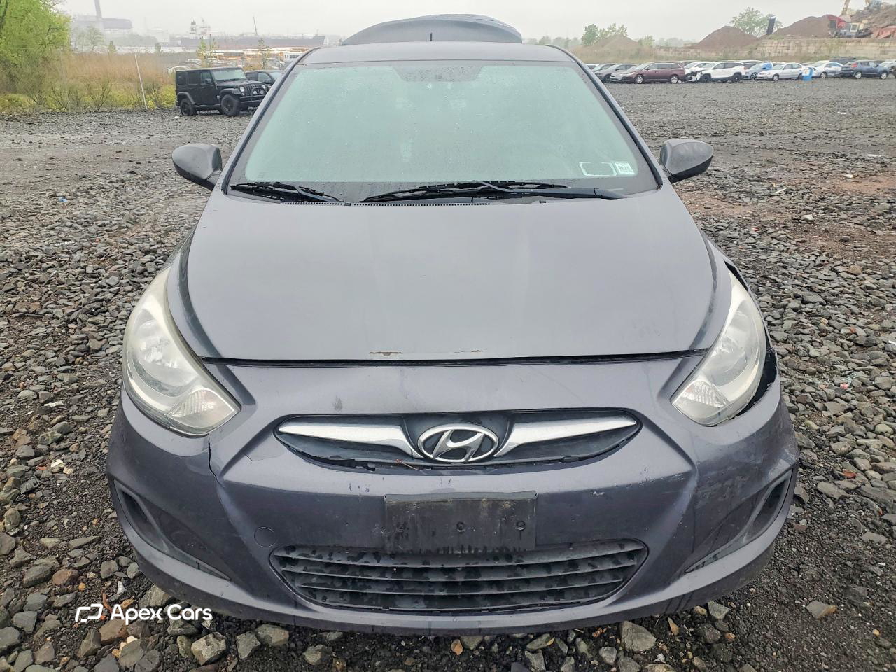 Hyundai Accent 2013