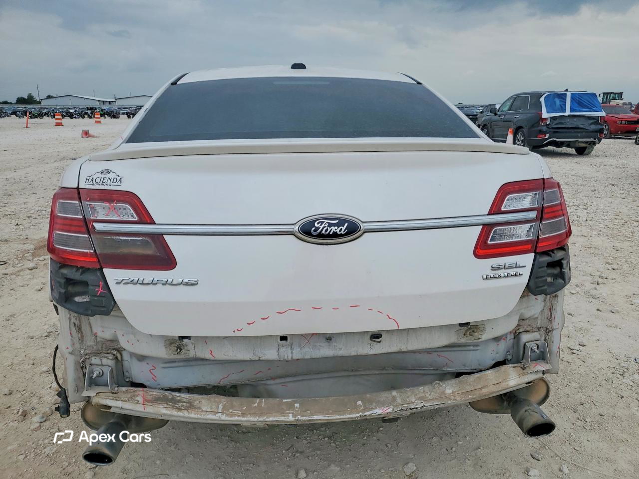 Ford Taurus 2013