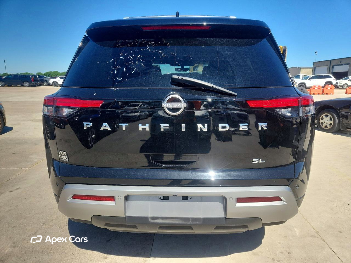 Nissan Pathfinder 2024