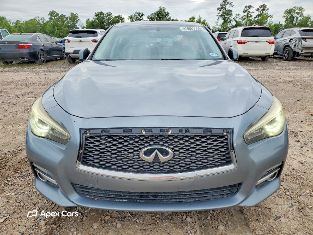 Infiniti Q50 2015