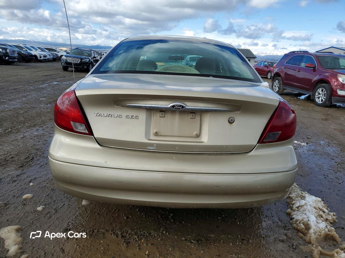 Ford Taurus 2001