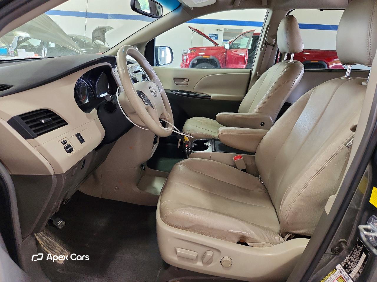 Toyota Sienna 2011