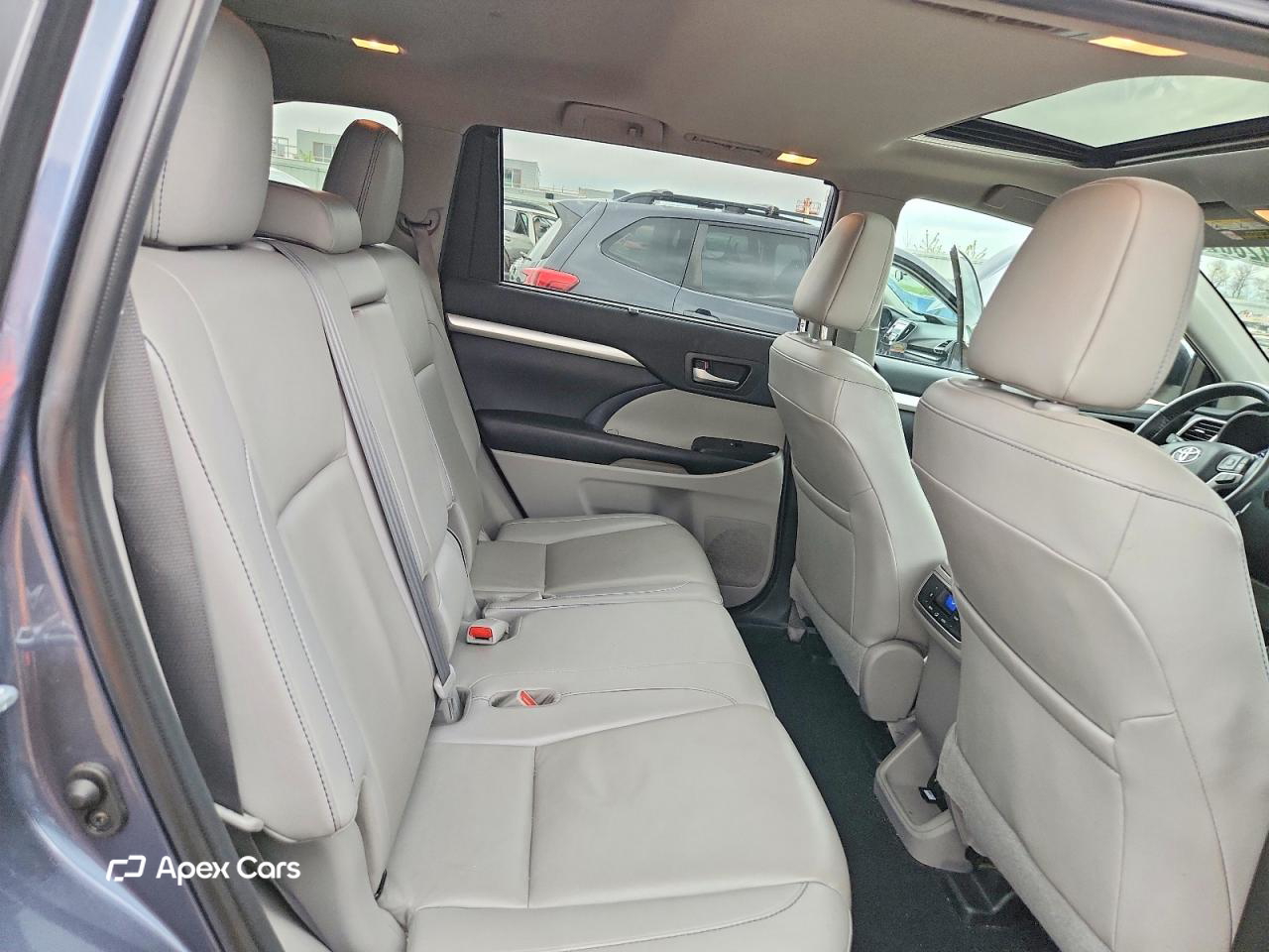 Toyota Highlander 2019