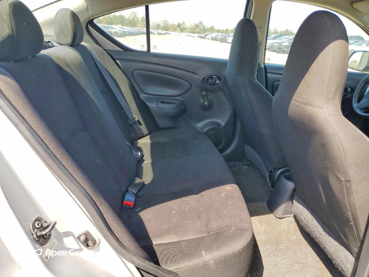 Nissan Versa 2015